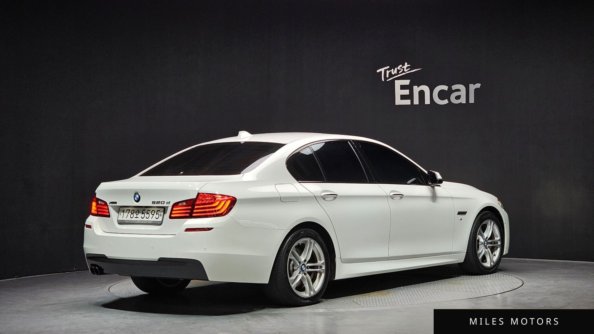 BMW 5 Series (F10) 2016 — миниатюра 2