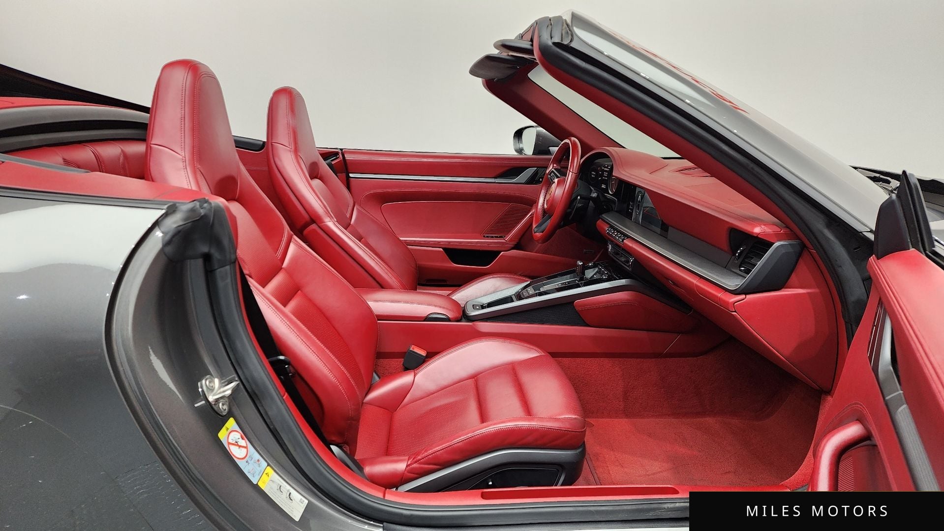 Porsche 911 (992) 2021 — миниатюра 11