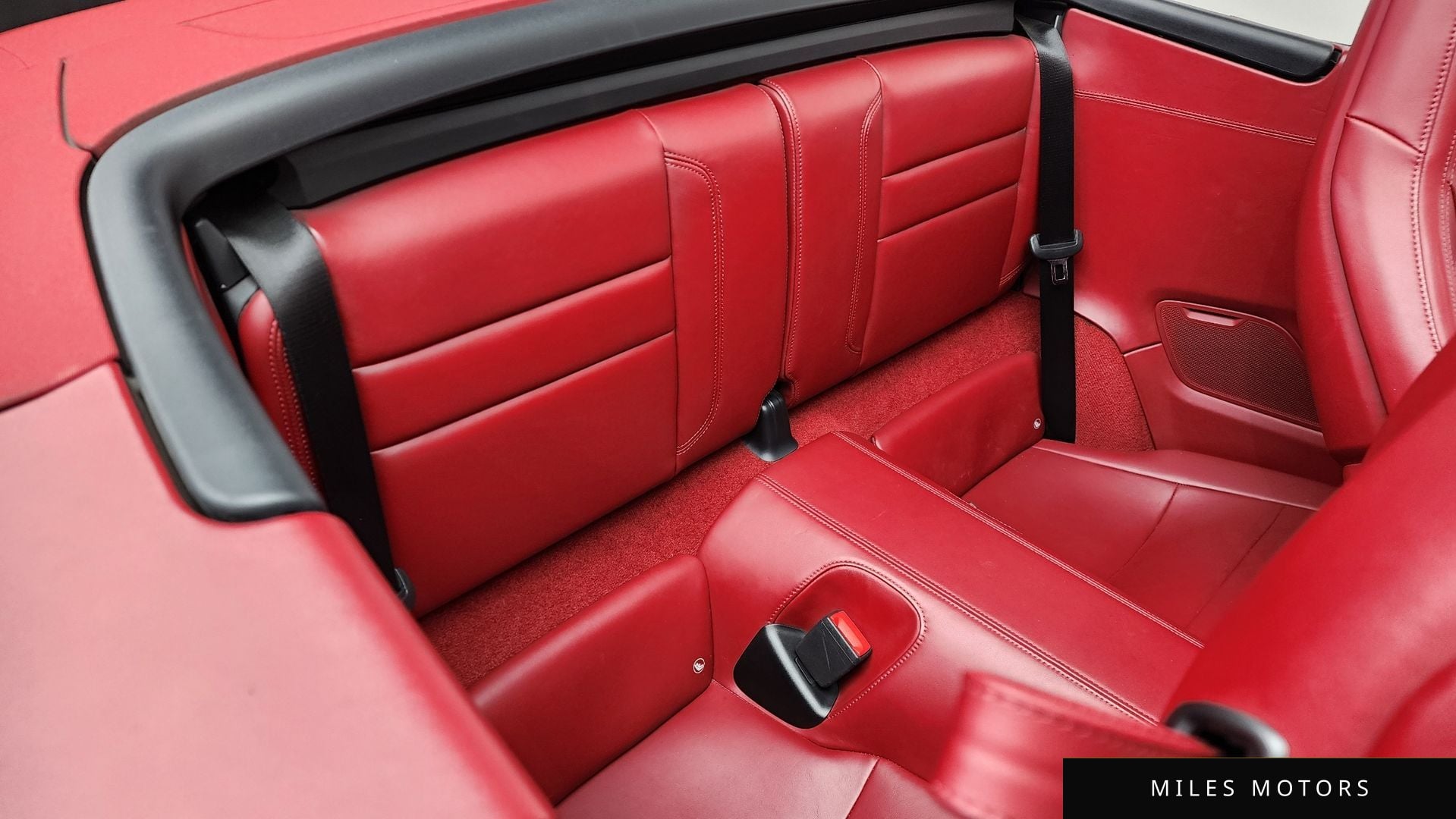 Porsche 911 (992) 2021 — миниатюра 12