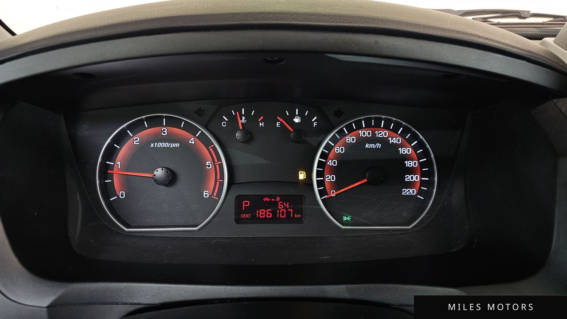 KG Mobility KORANDO 2015 — миниатюра 8