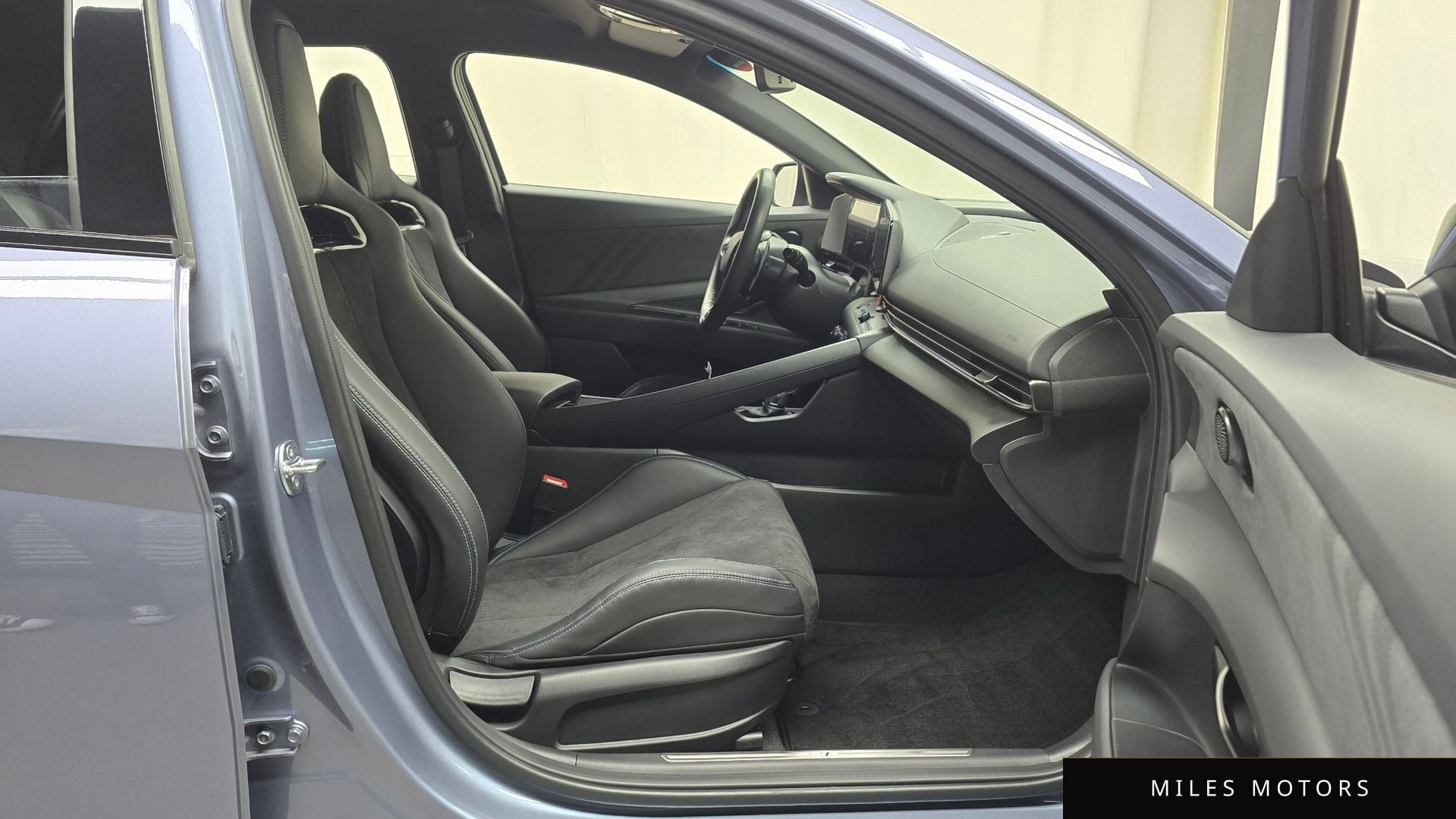 Hyundai AVANTE 2025 — миниатюра 11