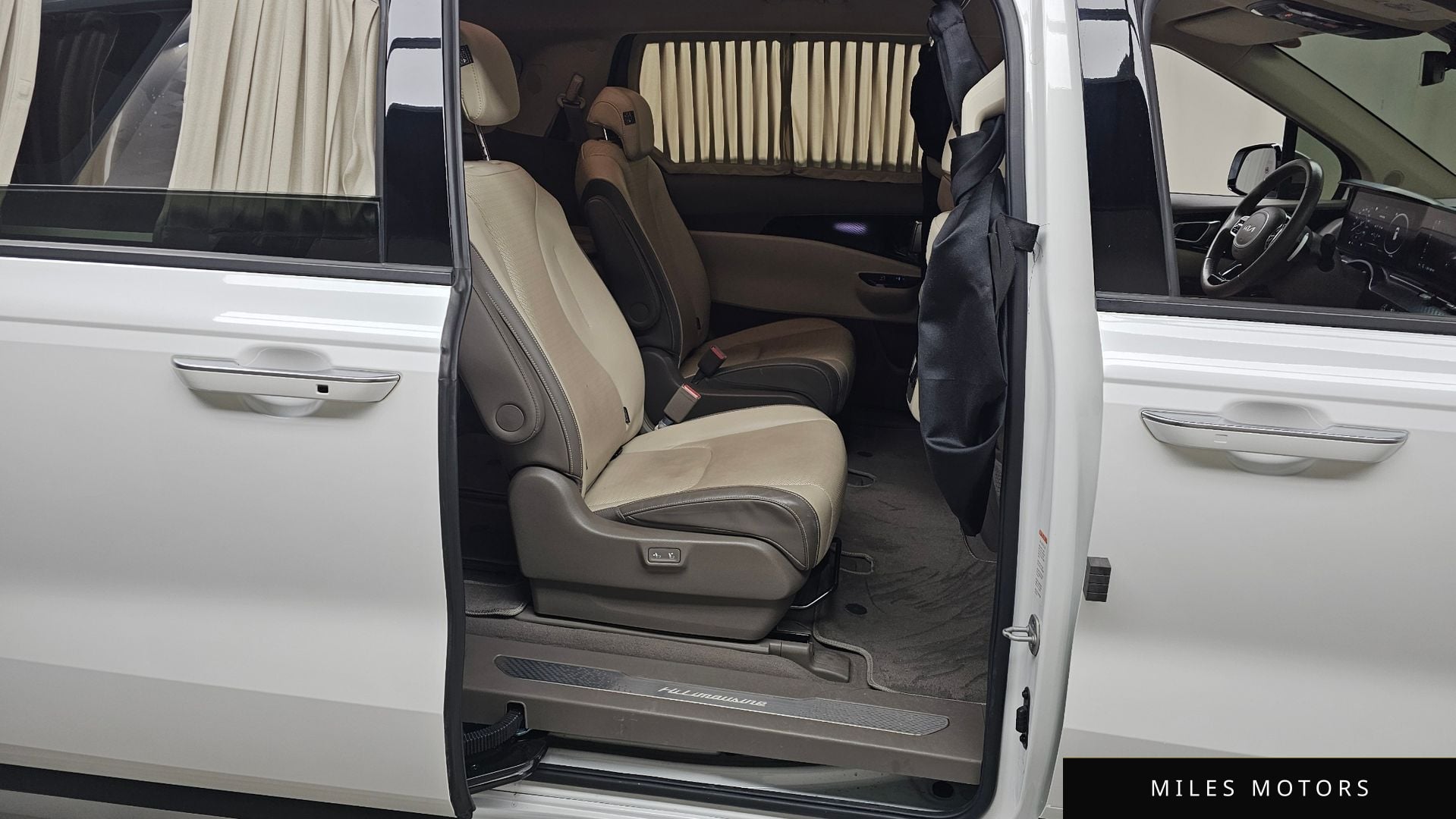 Kia Carnival 2023 — миниатюра 12
