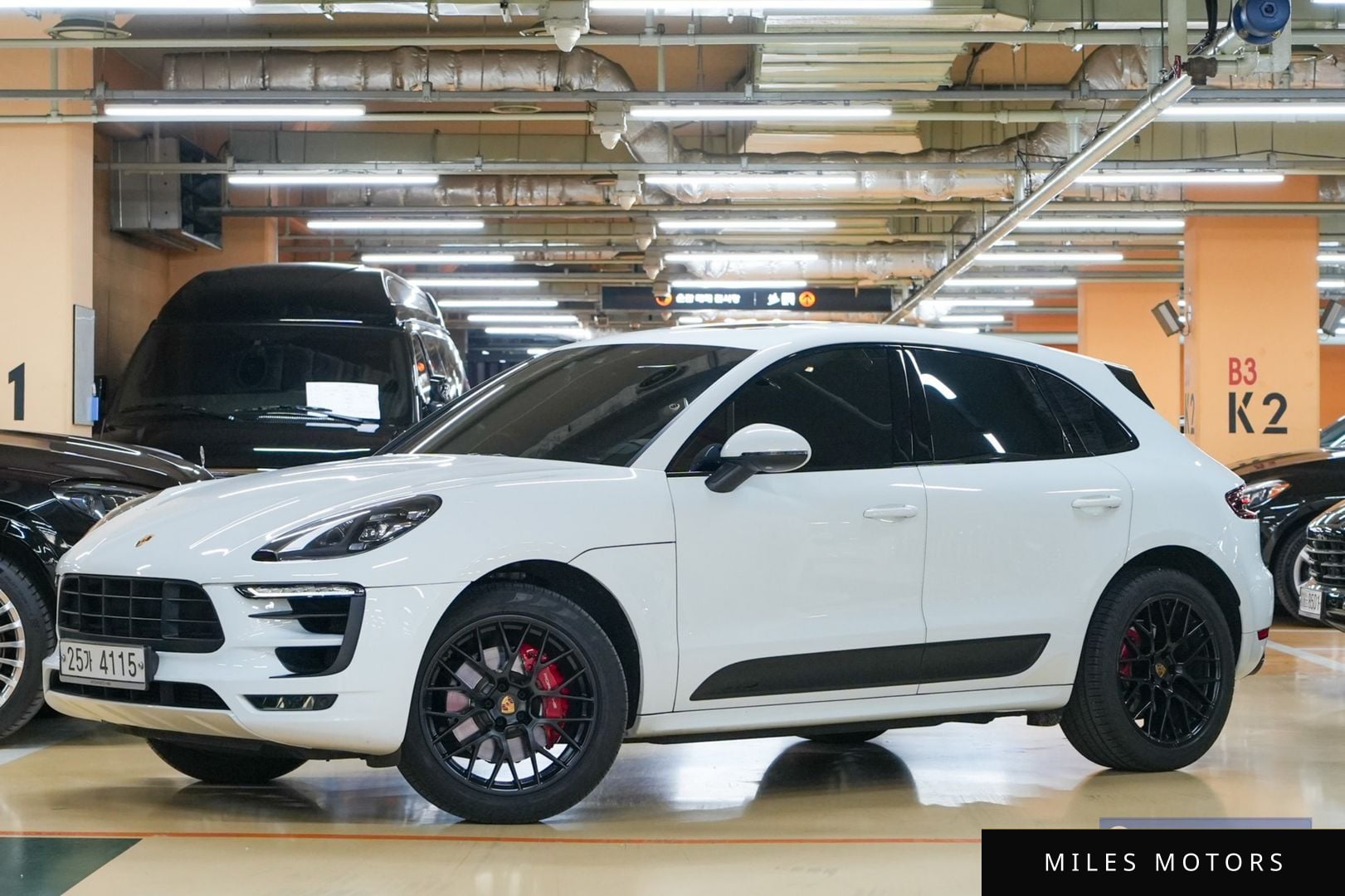 Porsche Macan 2018 — фото 1 из 12