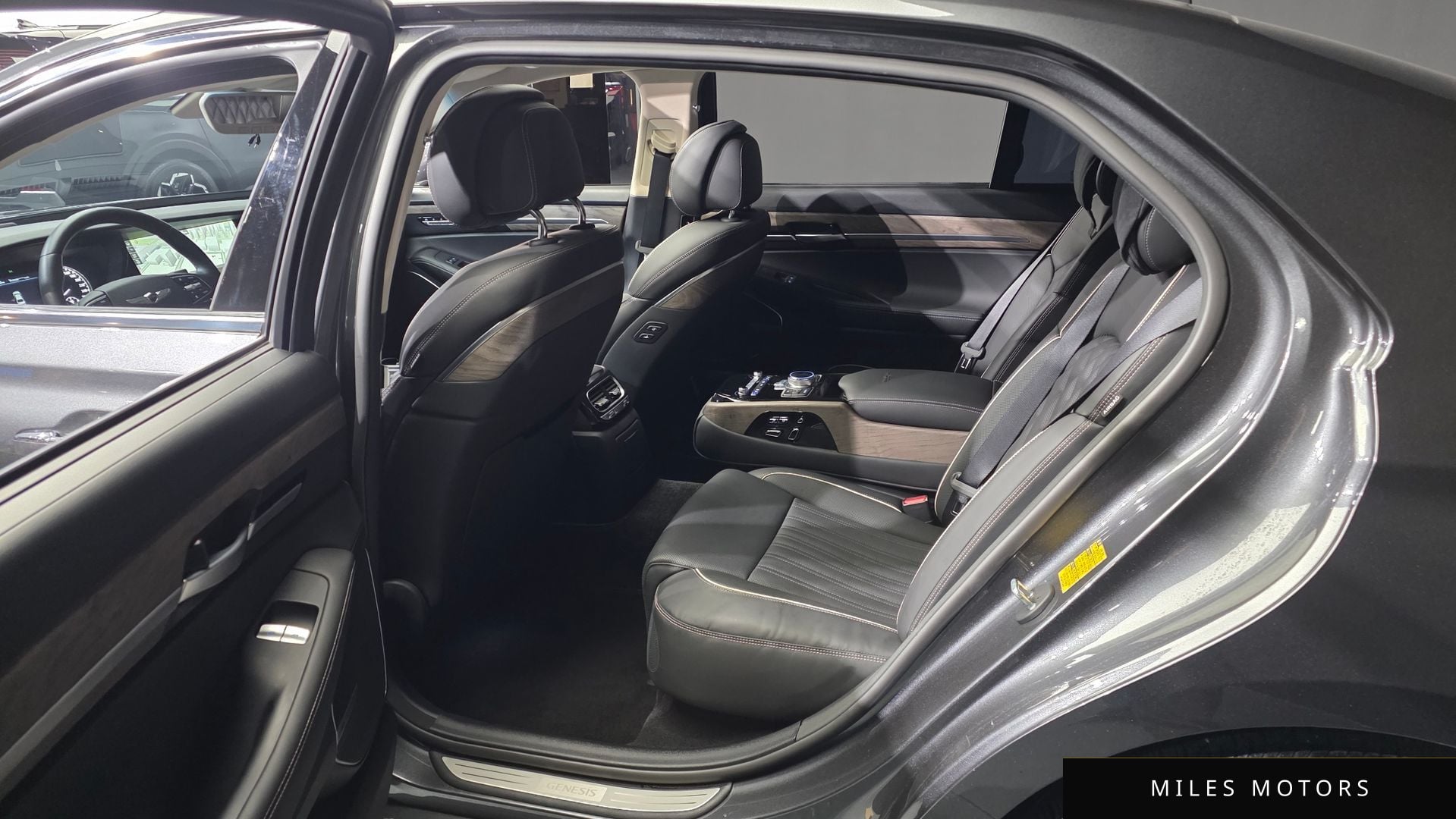 Genesis G90 2021 — миниатюра 11