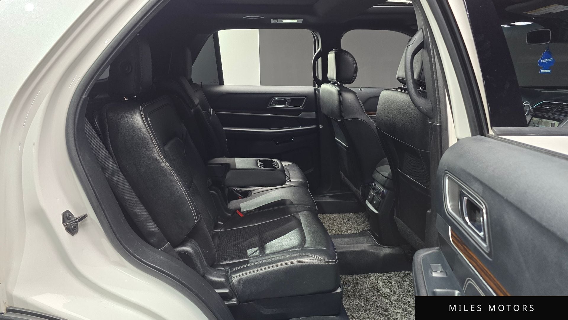 Ford Explorer 2016 — миниатюра 12