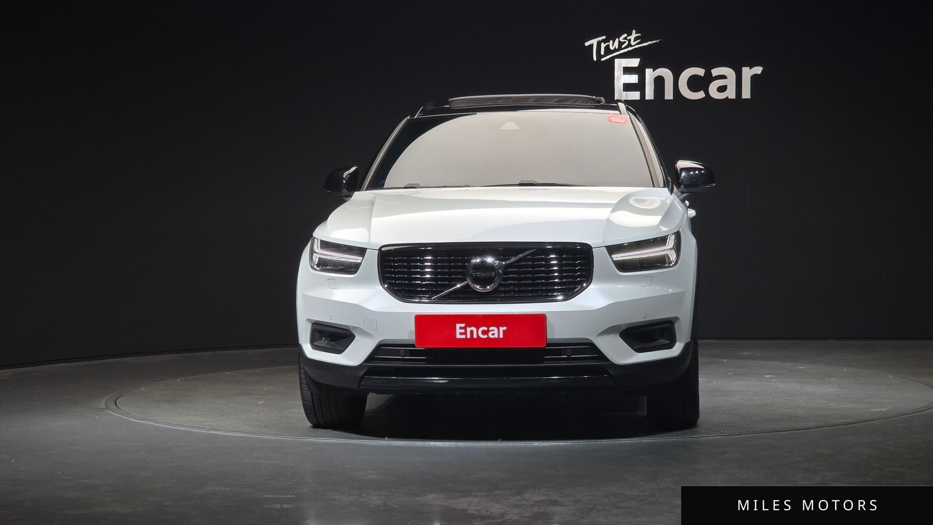 Volvo XC40 2021 — миниатюра 3