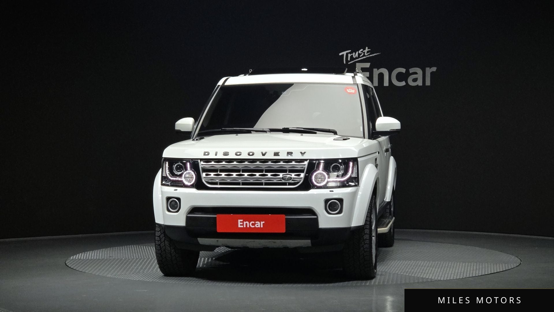Land Rover Discovery 2015 — миниатюра 3