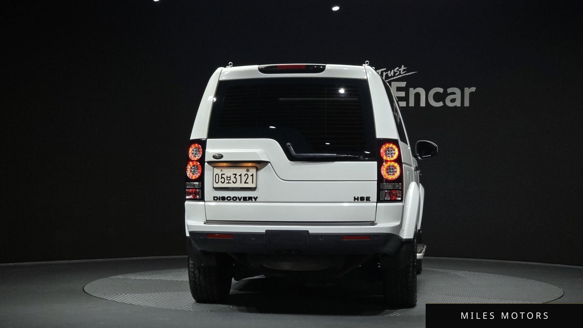 Land Rover Discovery 2015 — миниатюра 4