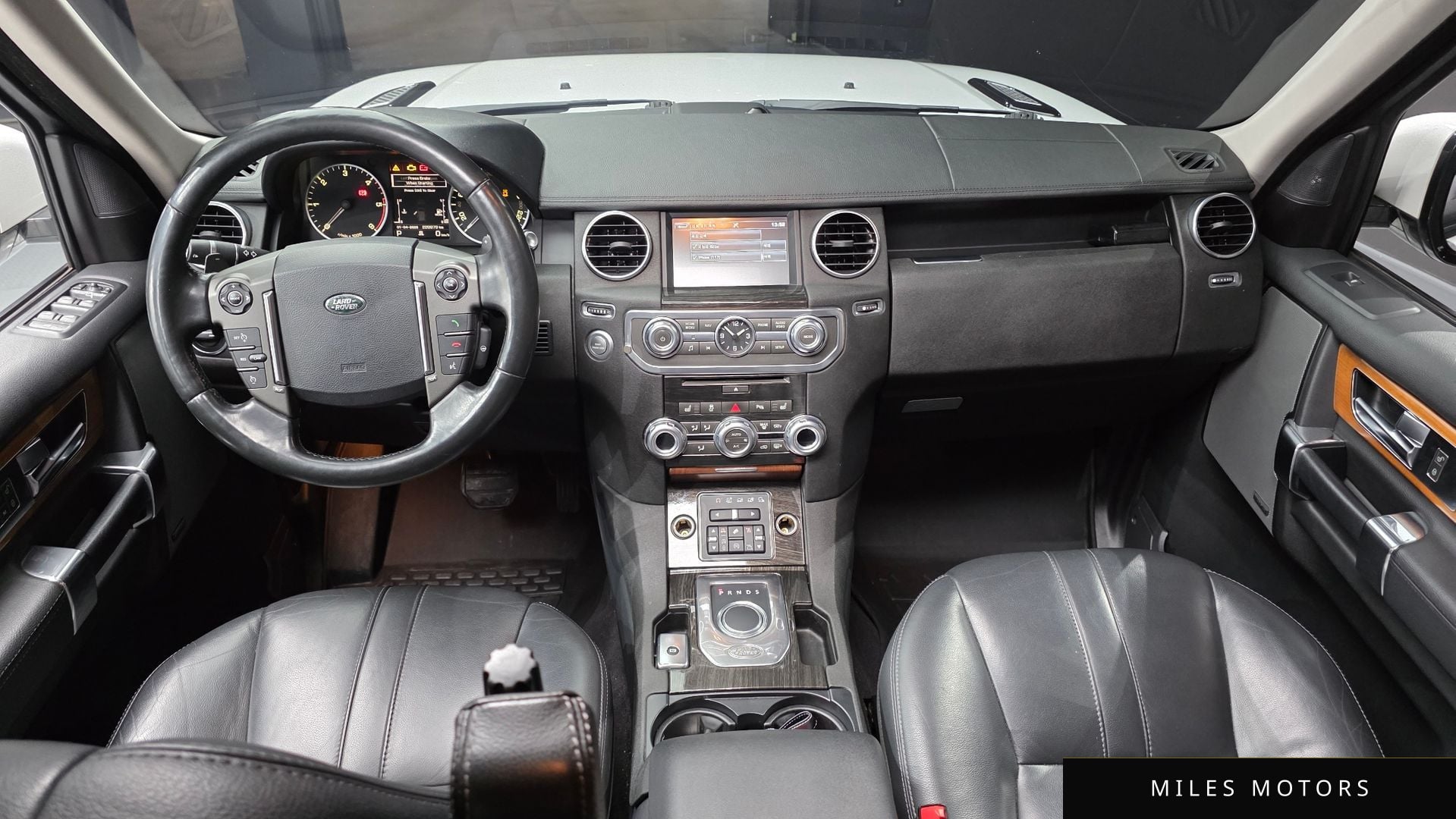 Land Rover Discovery 2015 — миниатюра 7