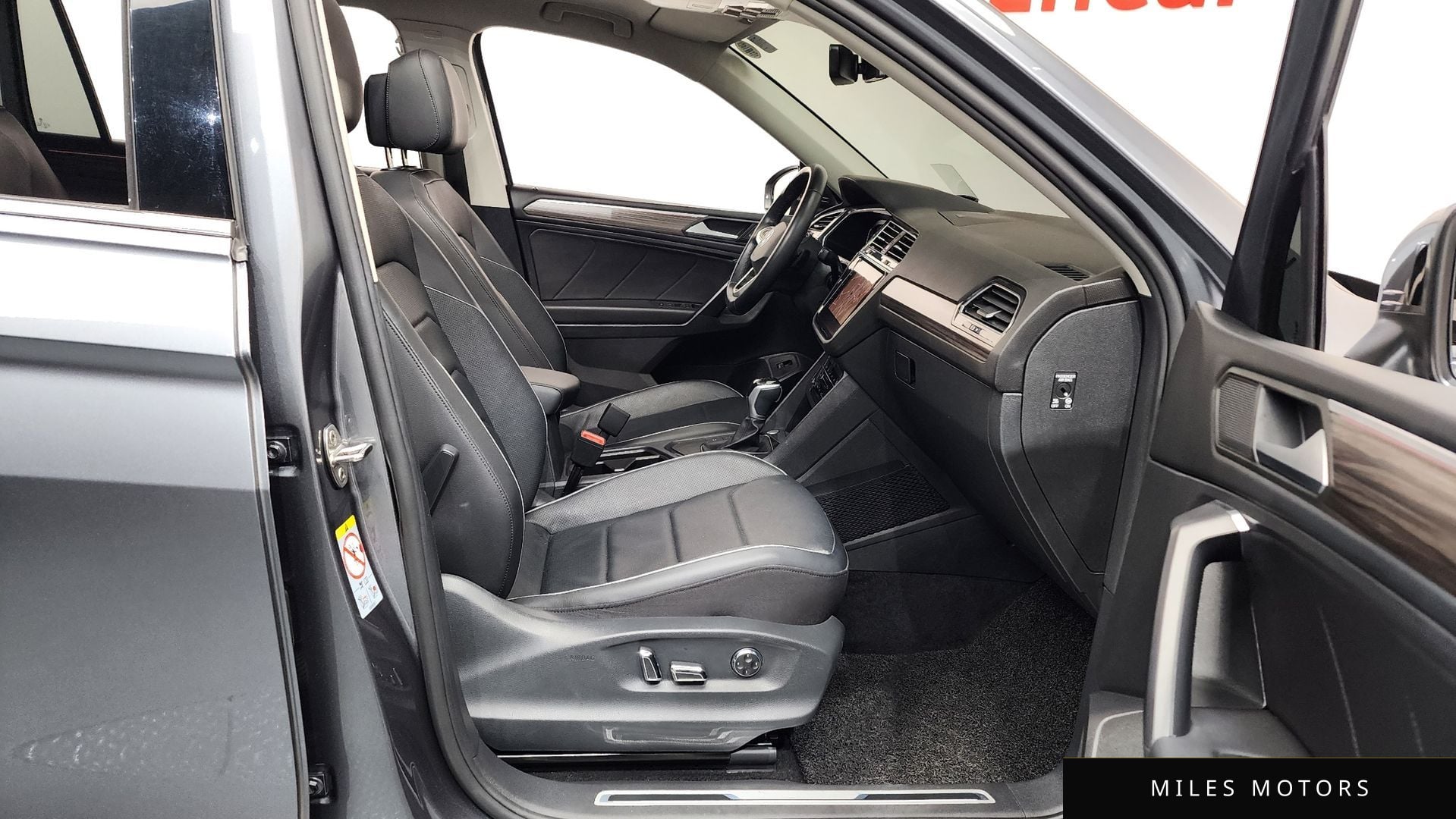 Volkswagen 티구안 올스페이스 2023 — миниатюра 11