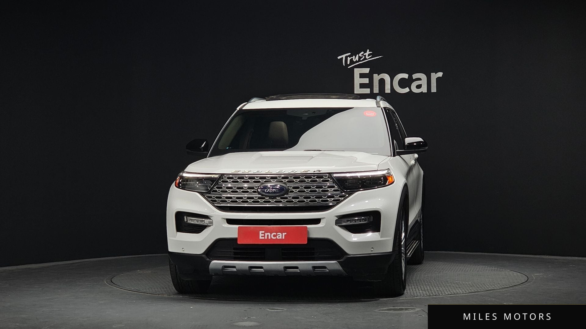 Ford Explorer 2021 — миниатюра 3