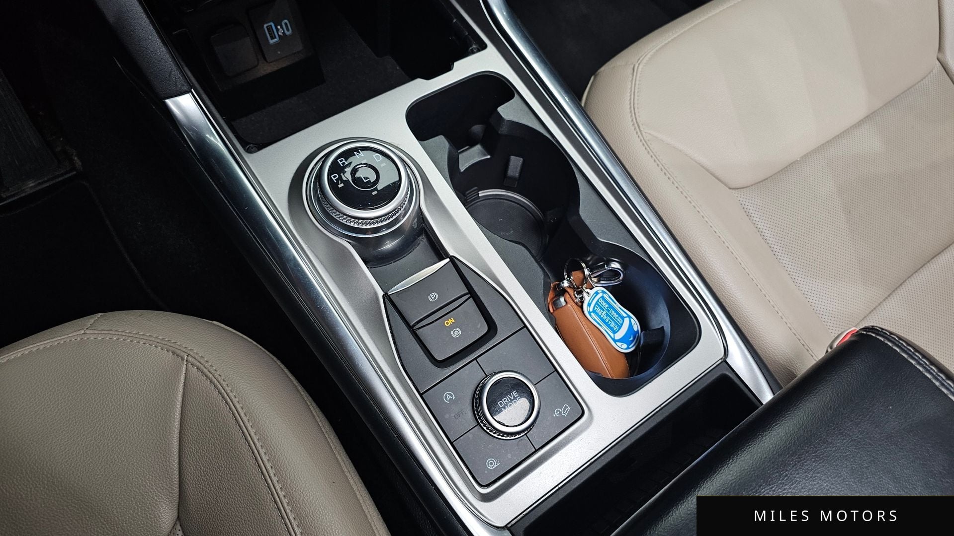 Ford Explorer 2021 — миниатюра 9