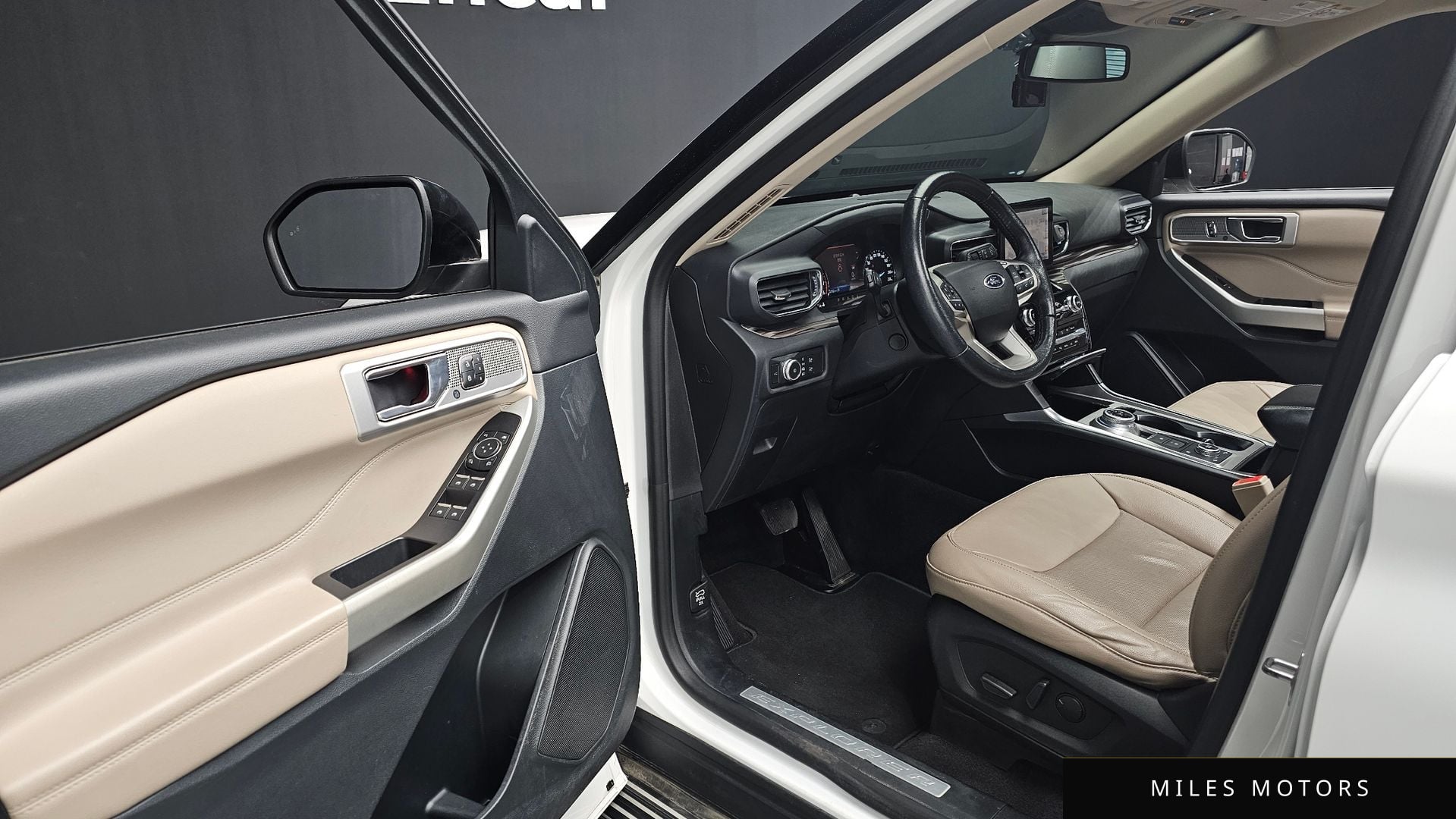 Ford Explorer 2021 — миниатюра 11