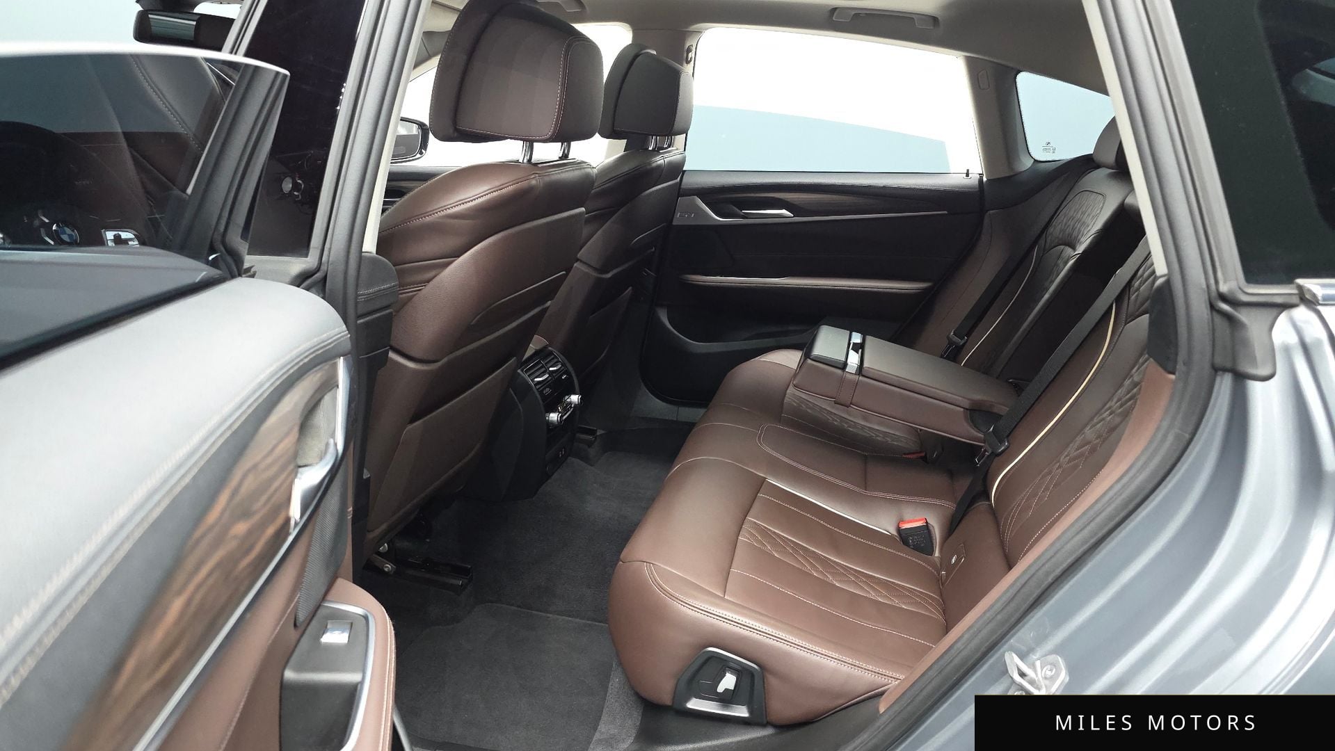 BMW 6 Series GT (G32) 2023 — миниатюра 12