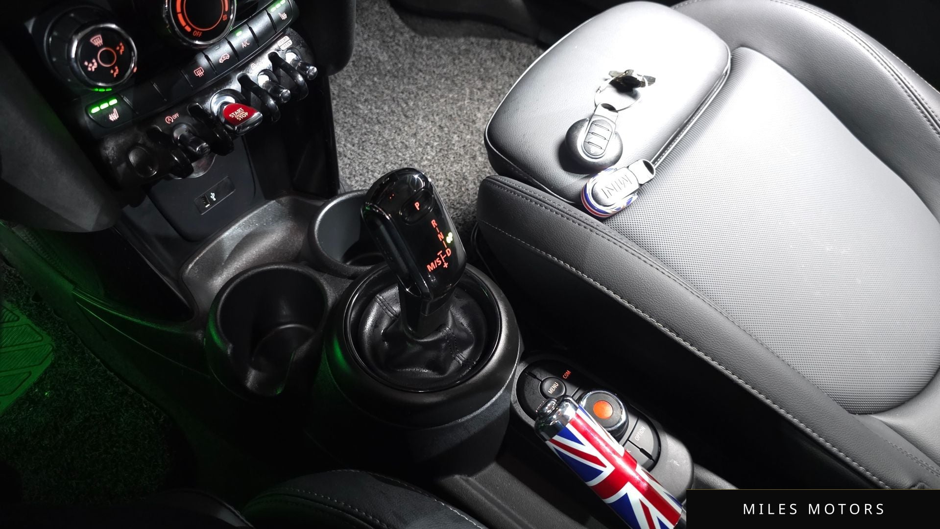 MINI Cooper 2022 — миниатюра 9