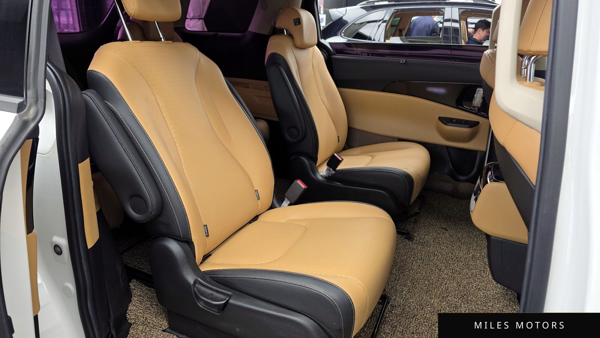 Kia Carnival 2021 — миниатюра 12