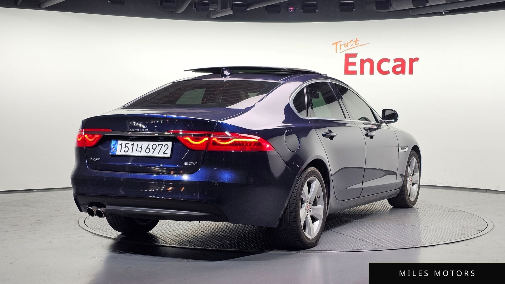 Jaguar XF (X260) 2018 — миниатюра 2