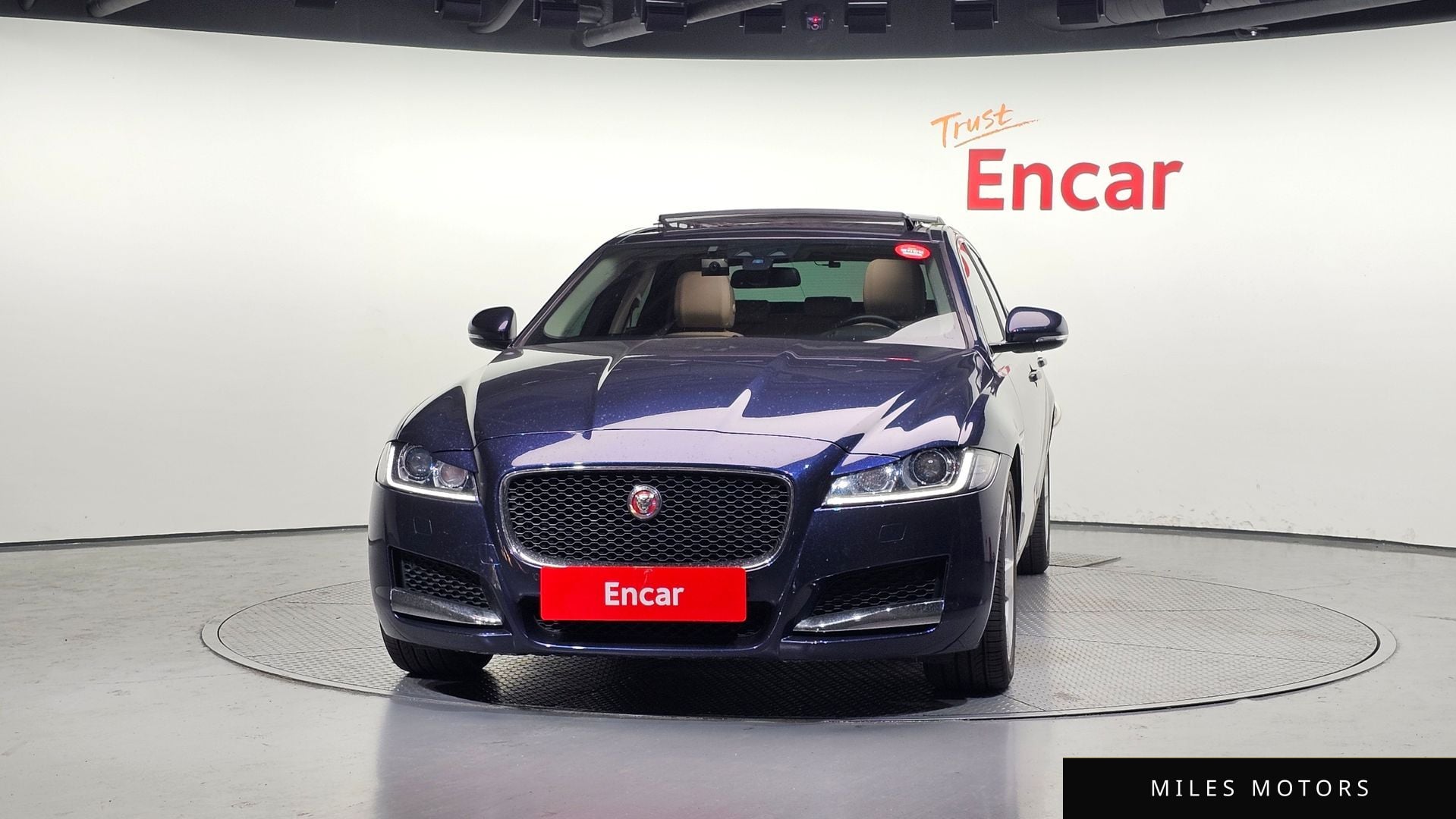 Jaguar XF (X260) 2018 — миниатюра 3