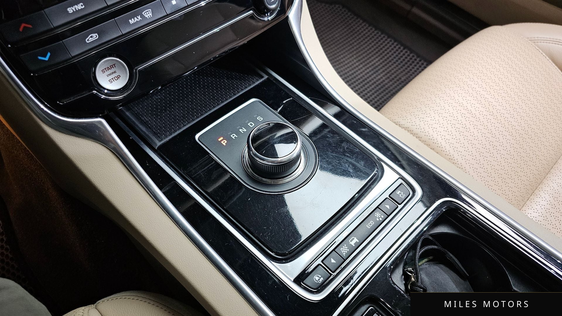 Jaguar XF (X260) 2018 — миниатюра 9
