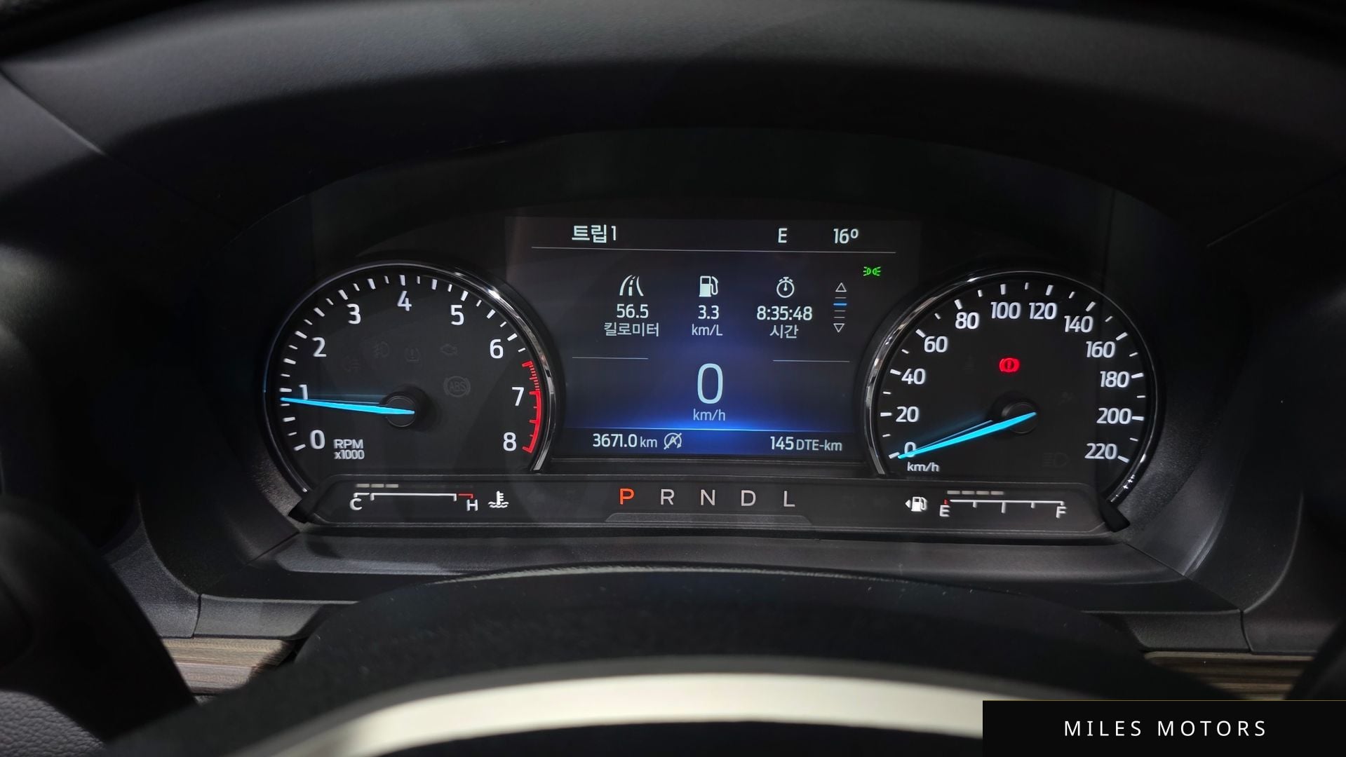 Ford Explorer 2023 — миниатюра 8