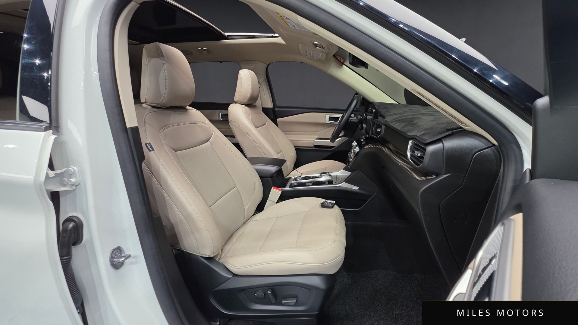 Ford Explorer 2023 — миниатюра 10