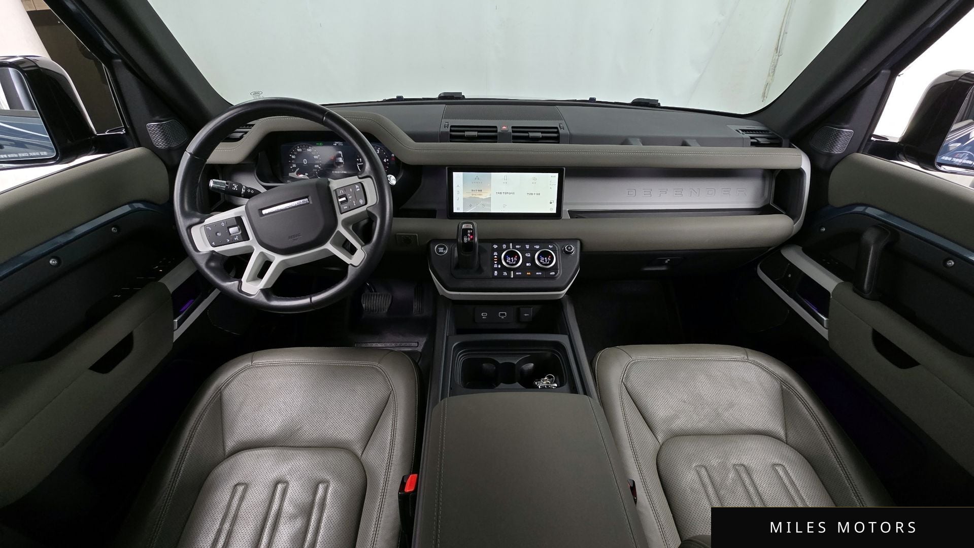 Land Rover Defender 2022 — миниатюра 7