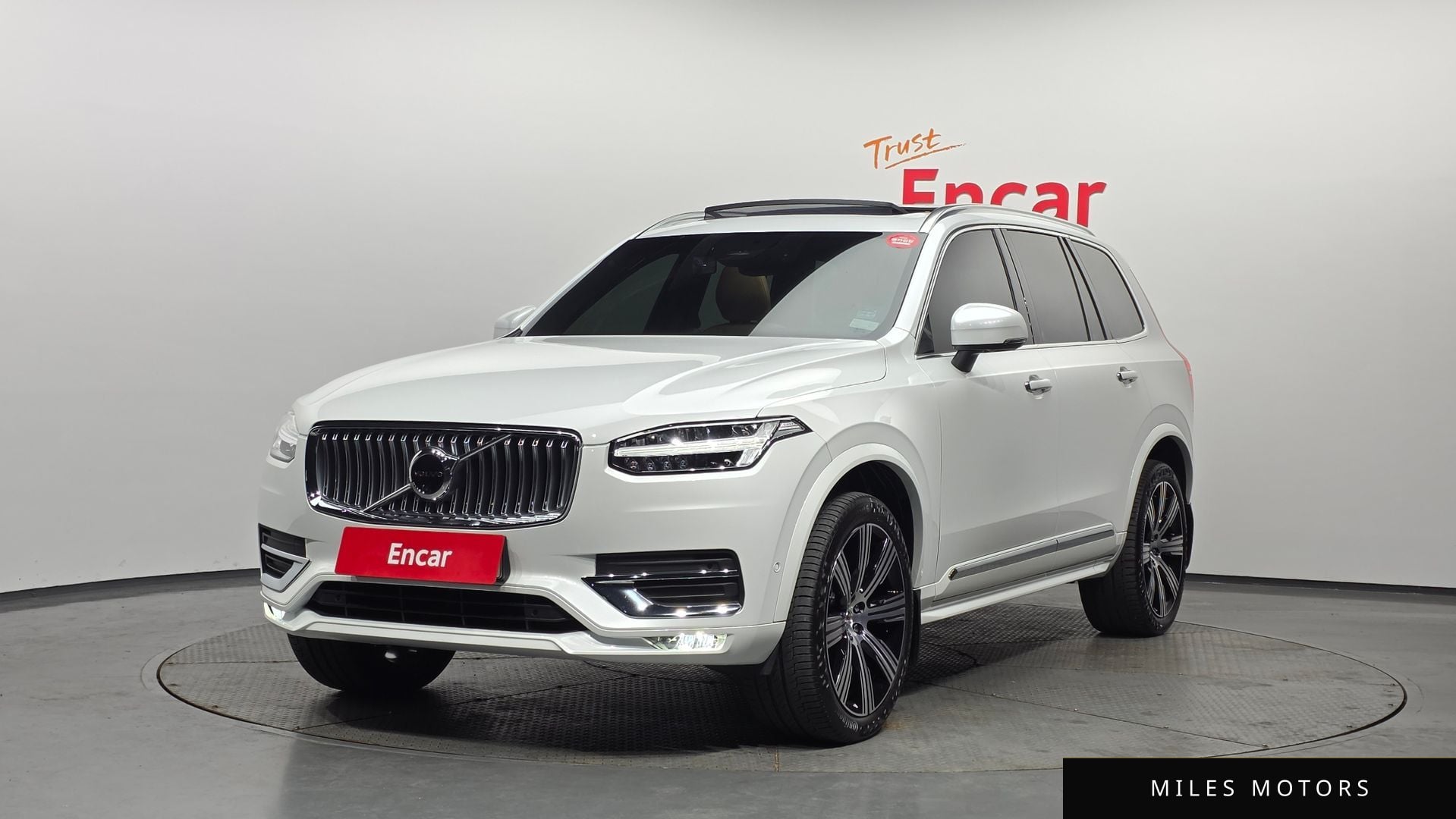 Volvo XC90 2023 — фото 1 из 12