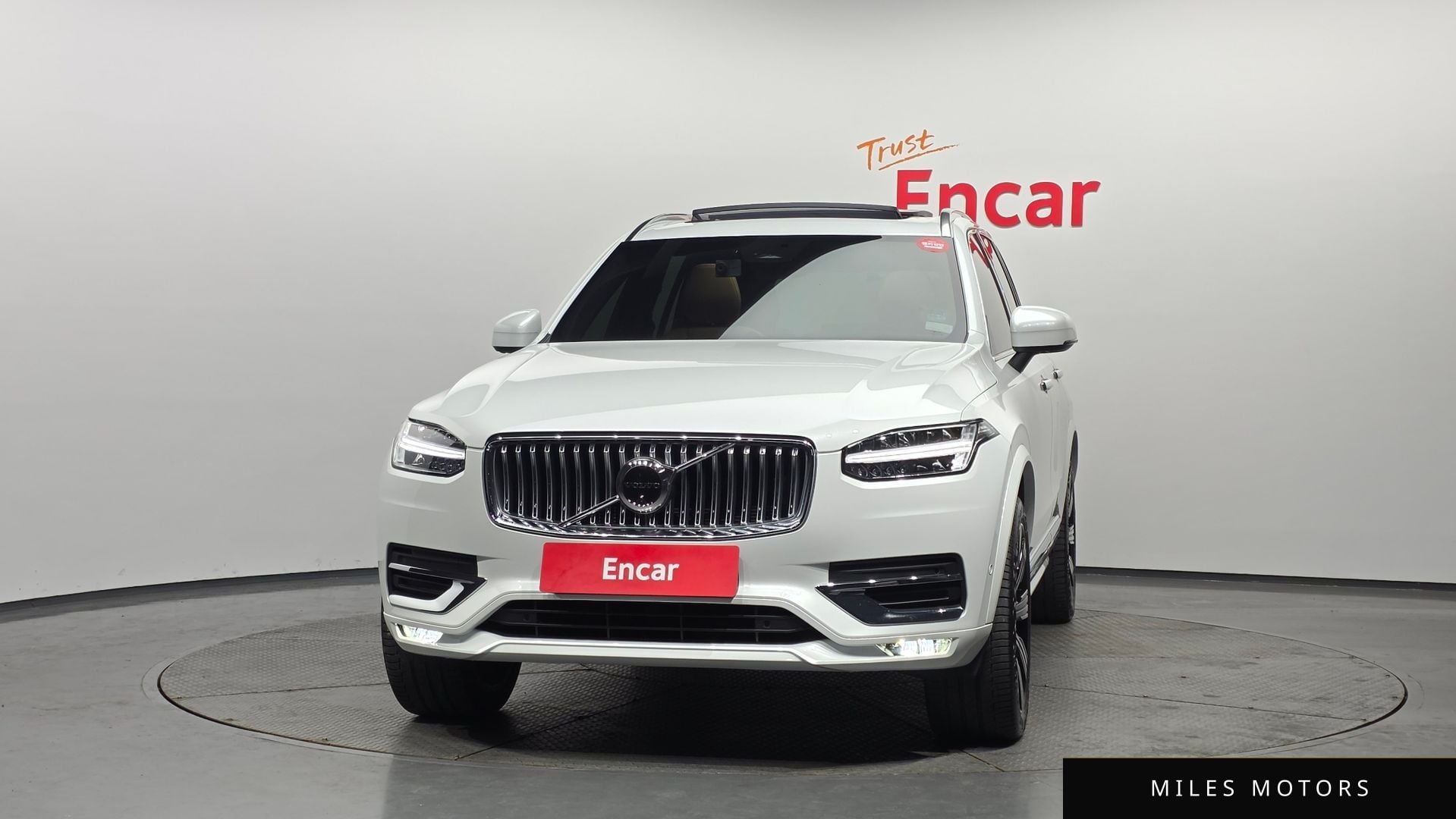 Volvo XC90 2023 — миниатюра 3