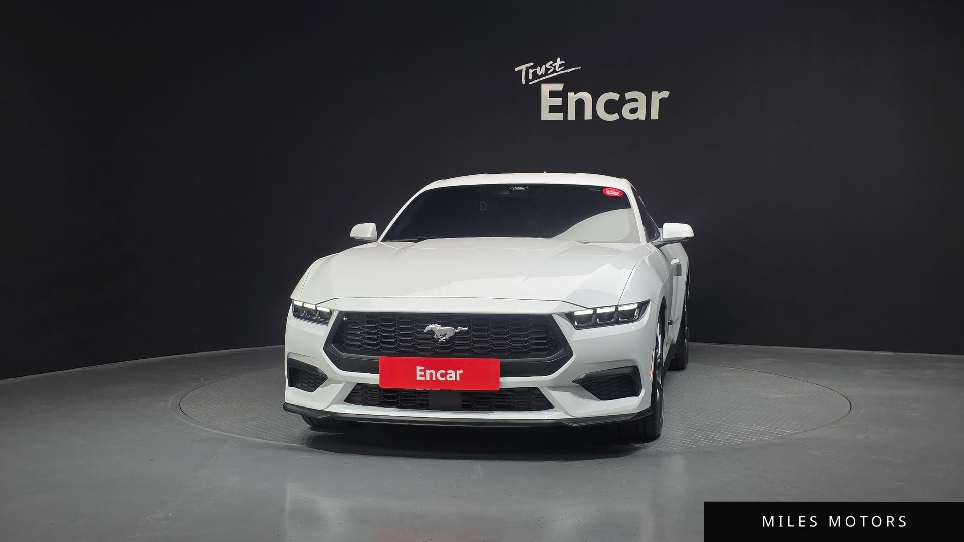 Ford Mustang 2024 — миниатюра 3