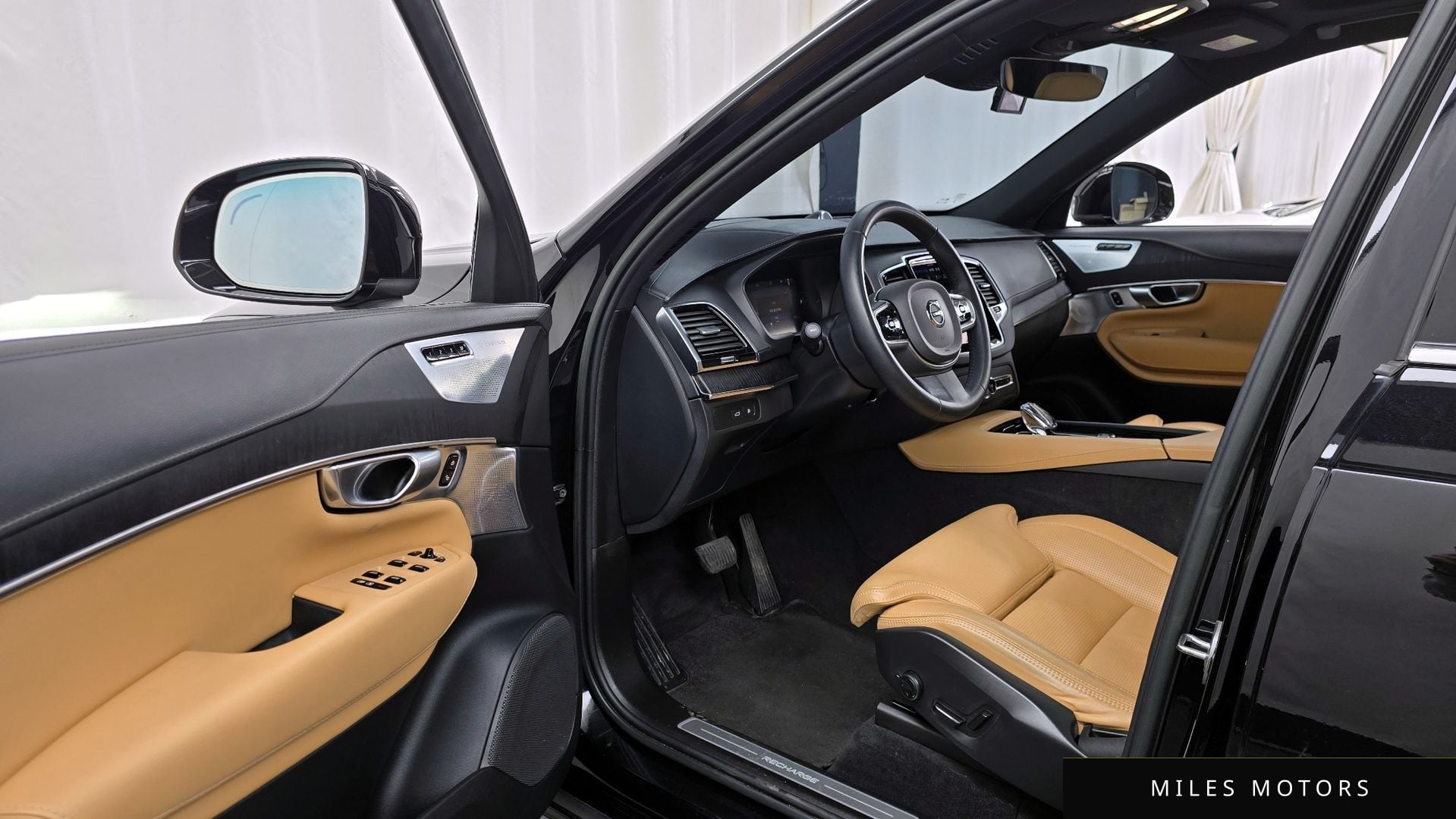 Volvo XC90 2023 — миниатюра 10