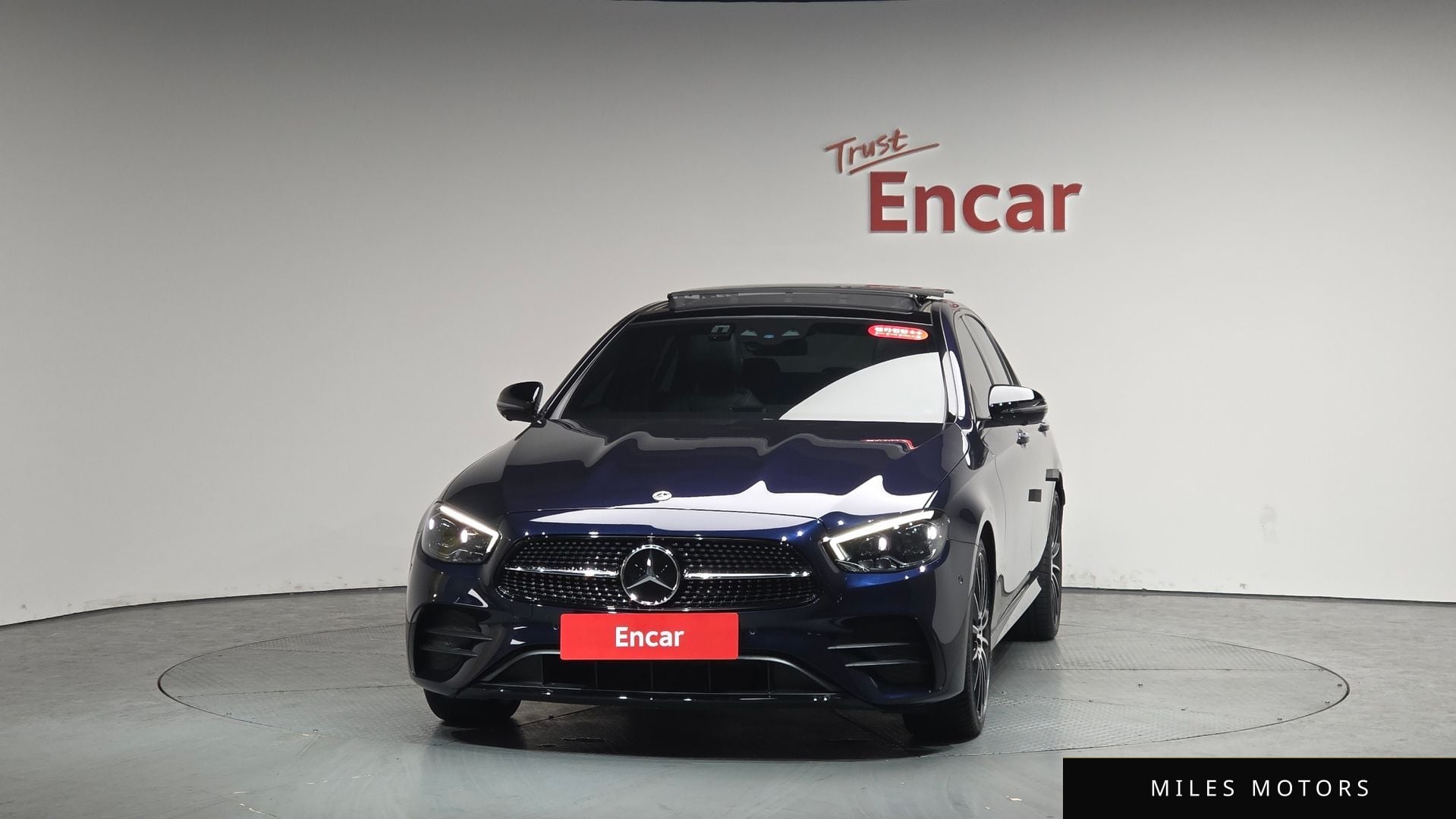 Mercedes-Benz E-Class W213 2023 — миниатюра 2
