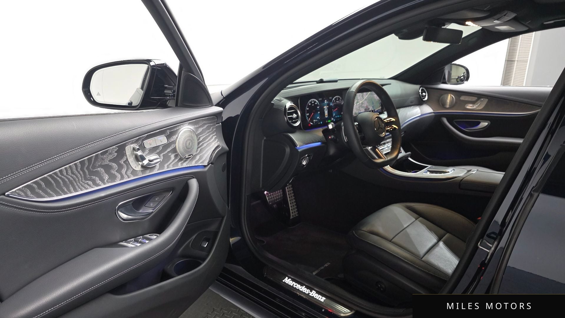 Mercedes-Benz E-Class W213 2023 — миниатюра 11
