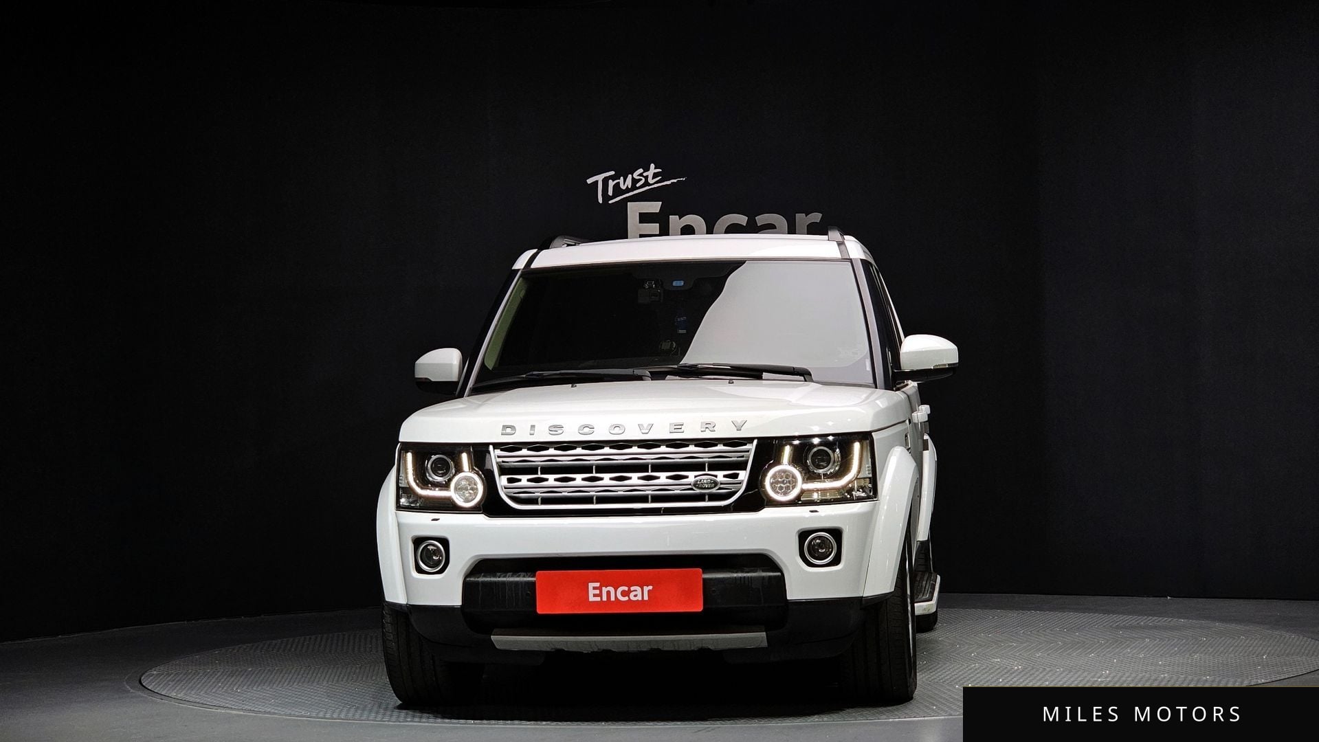 Land Rover Discovery 2015 — миниатюра 3
