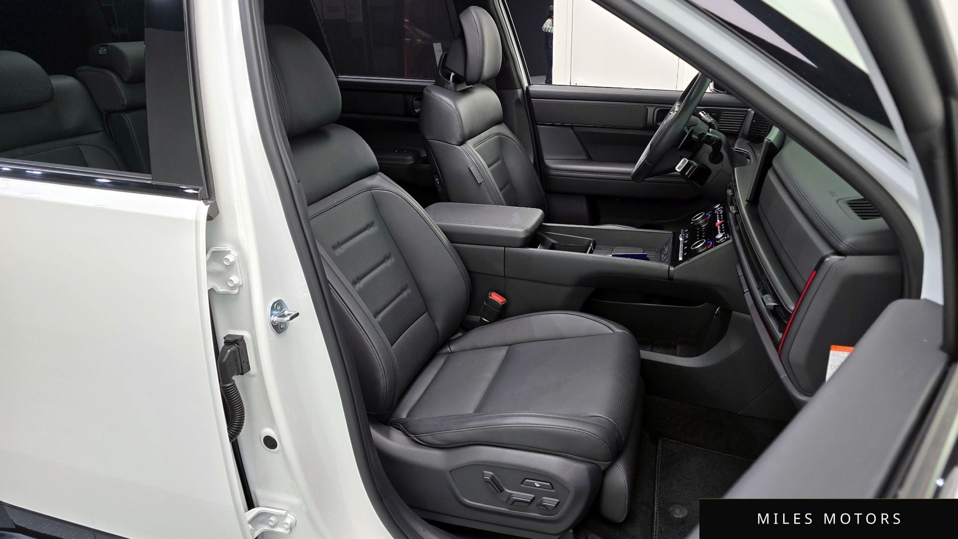 Hyundai Santafe 2024 — миниатюра 10