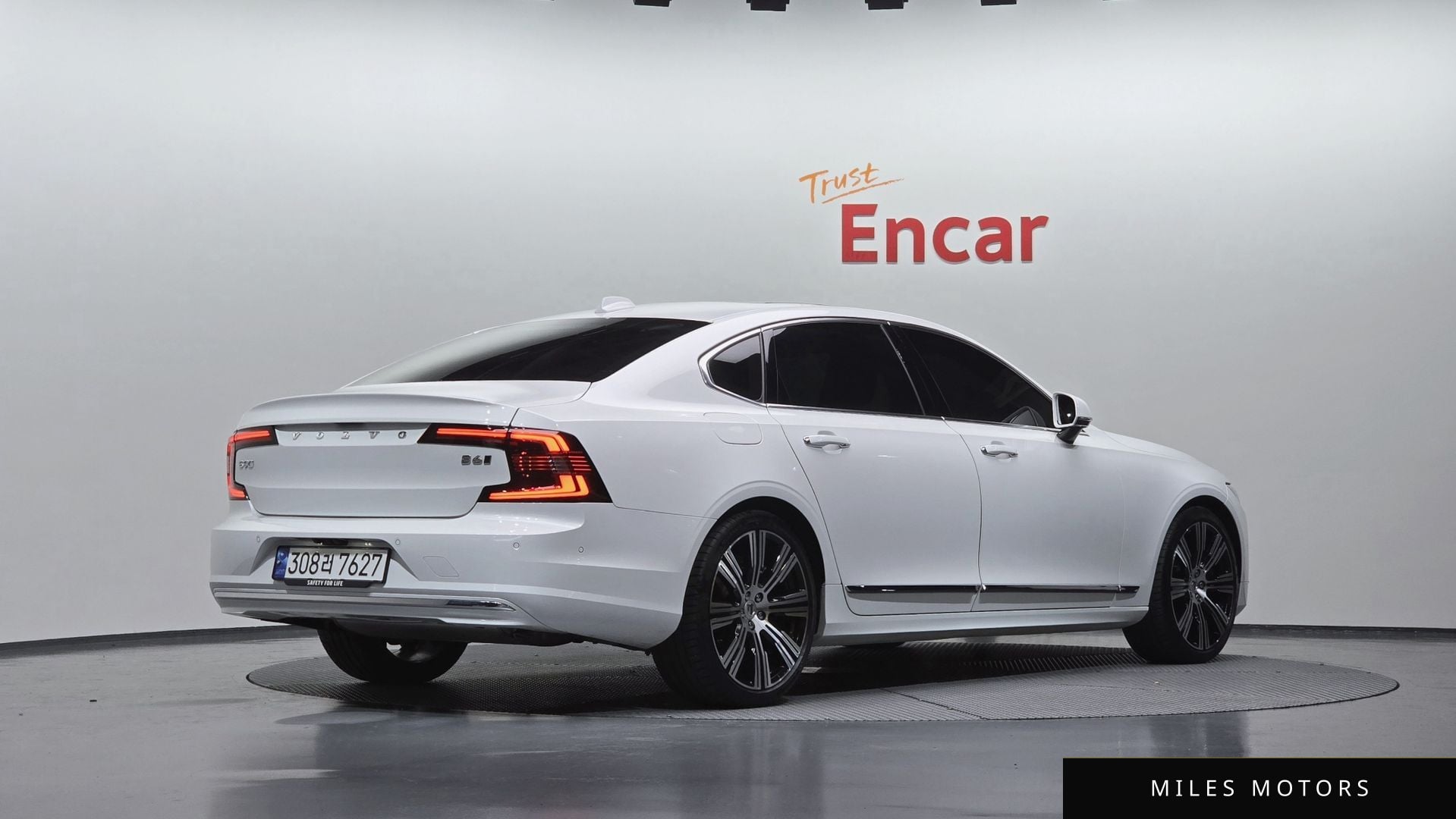 Volvo S90 2023 — миниатюра 2