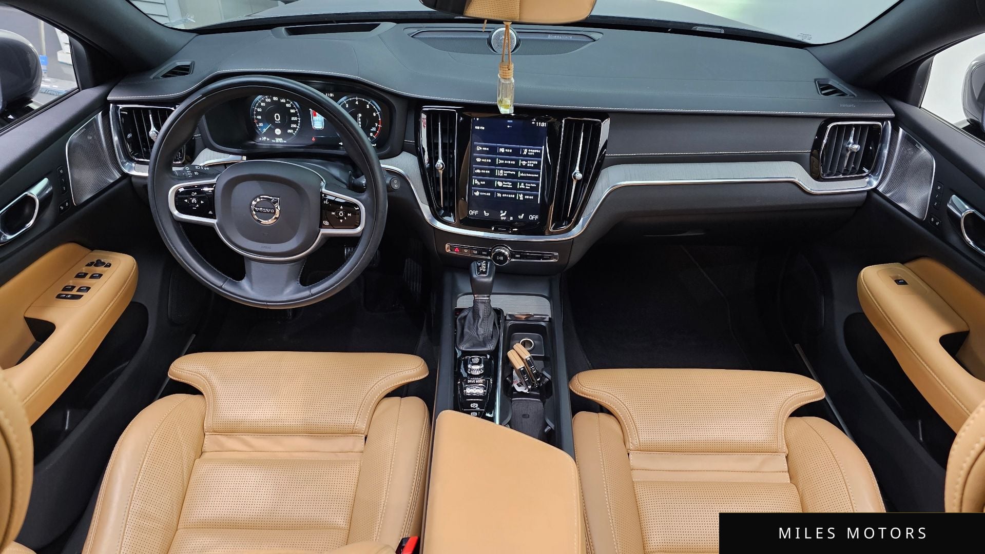 Volvo V60 2020 — миниатюра 7