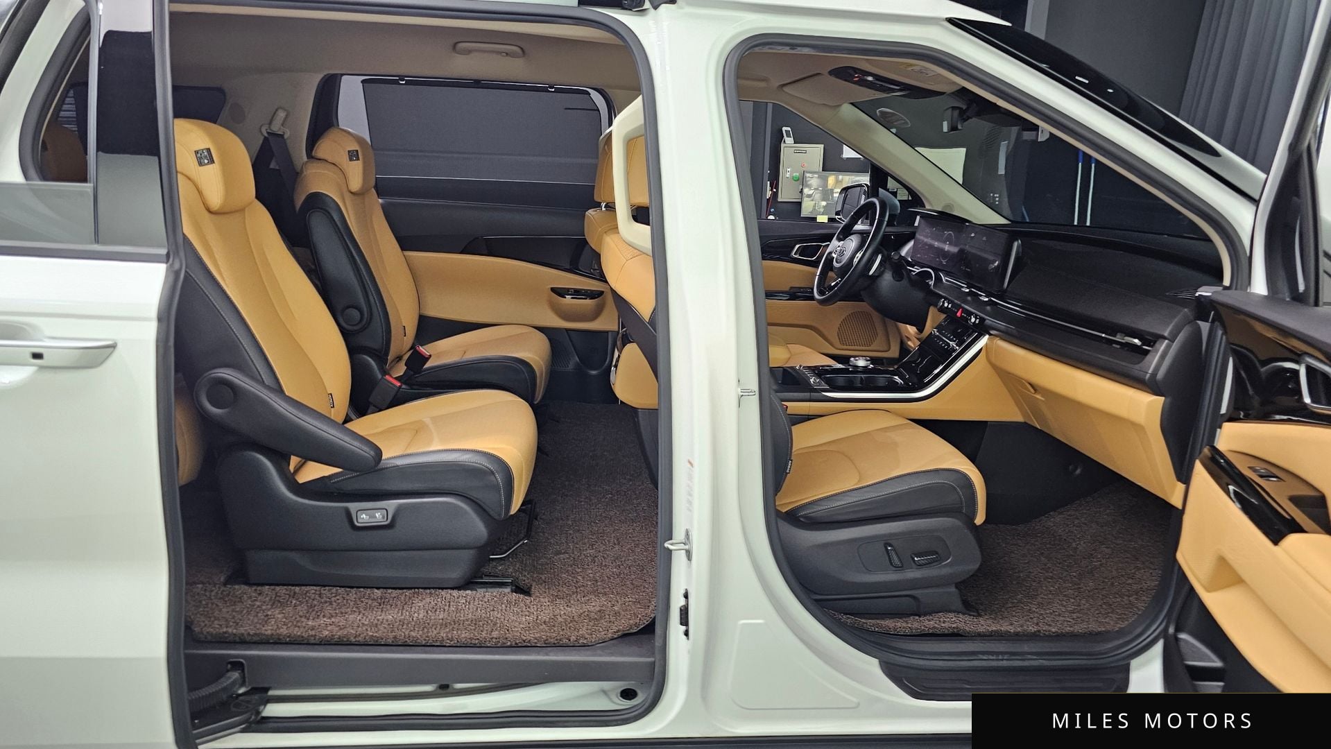 Kia Carnival 2021 — миниатюра 12