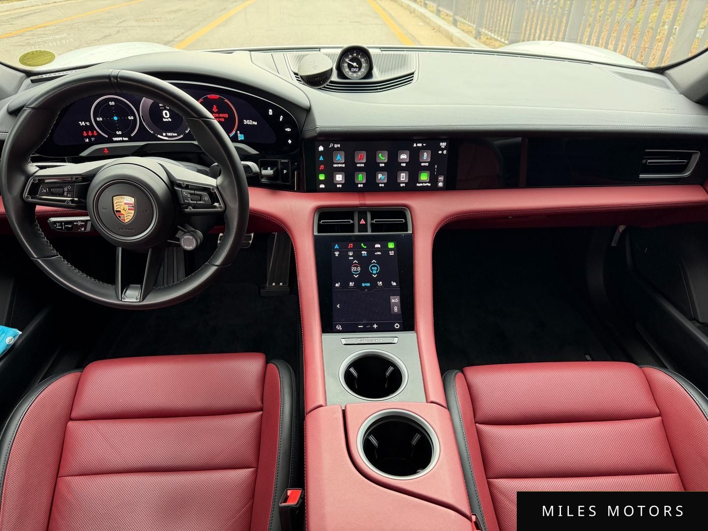 Porsche 타이칸 2025 — миниатюра 6