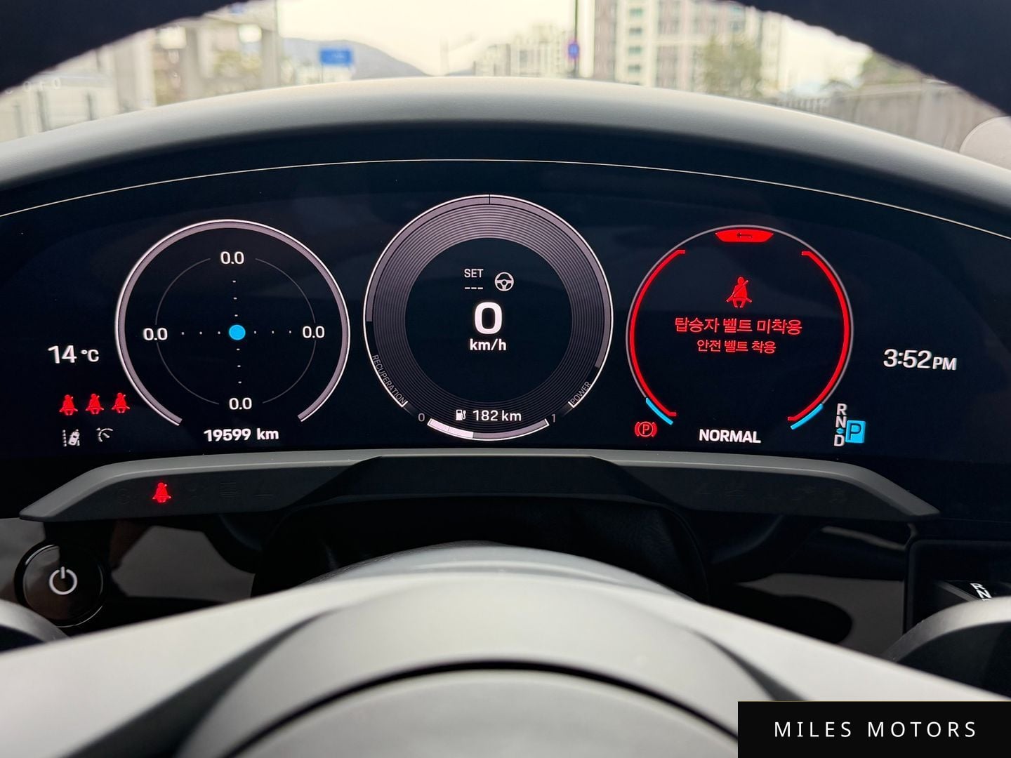 Porsche 타이칸 2025 — миниатюра 8