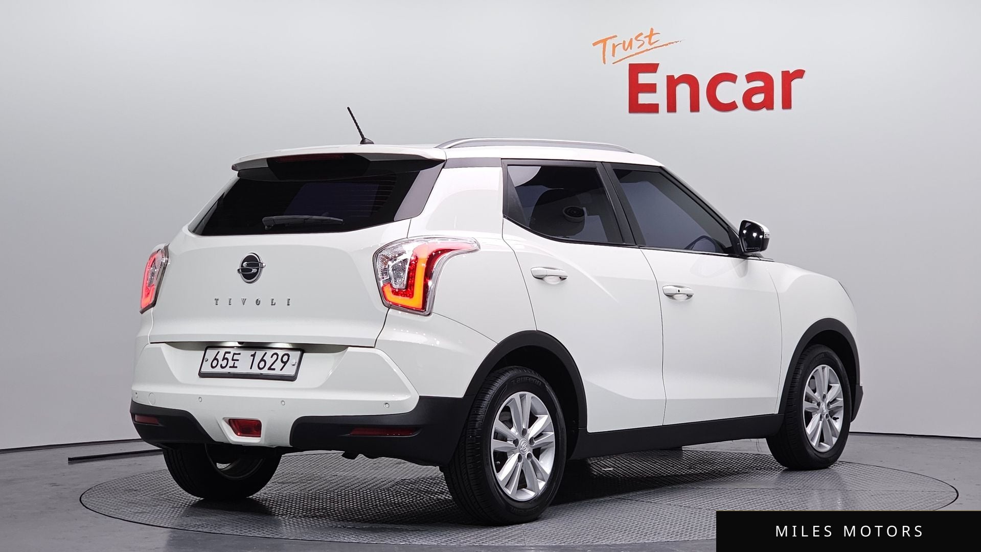KG Mobility Tivoli 2017 — миниатюра 2