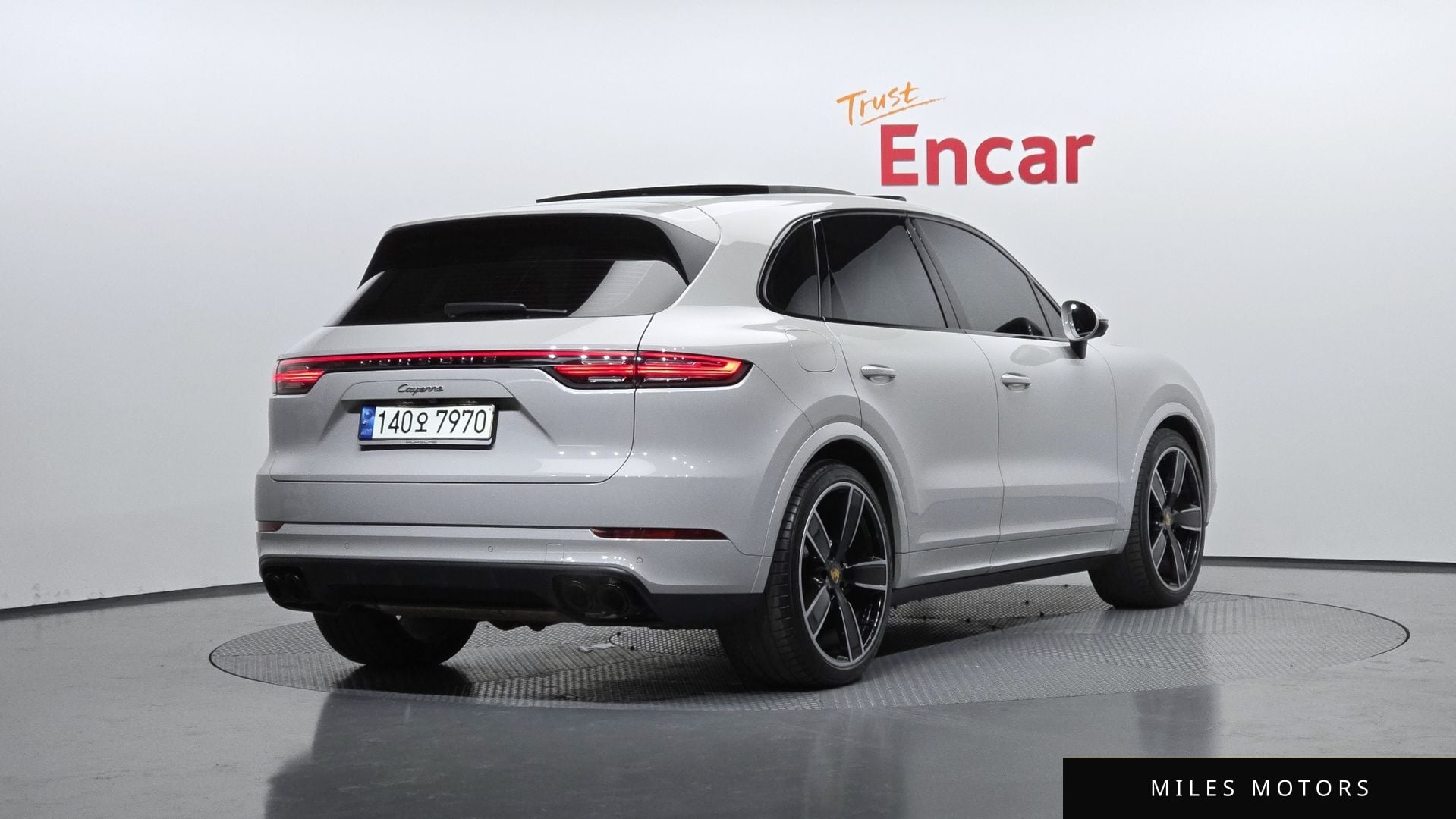 Porsche Cayenne 2021 — миниатюра 2