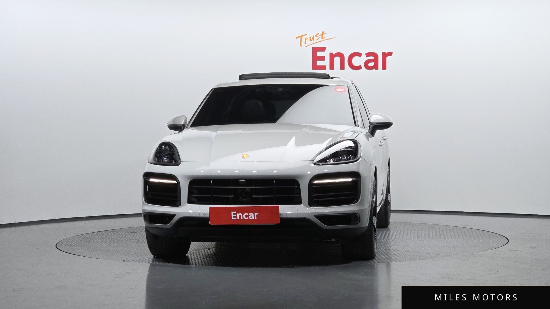 Porsche Cayenne 2021 — миниатюра 3