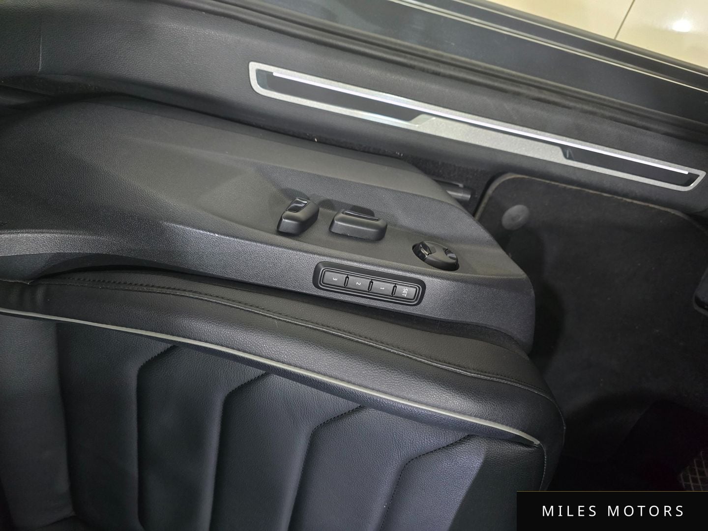 Volkswagen 티구안 2023 — миниатюра 13