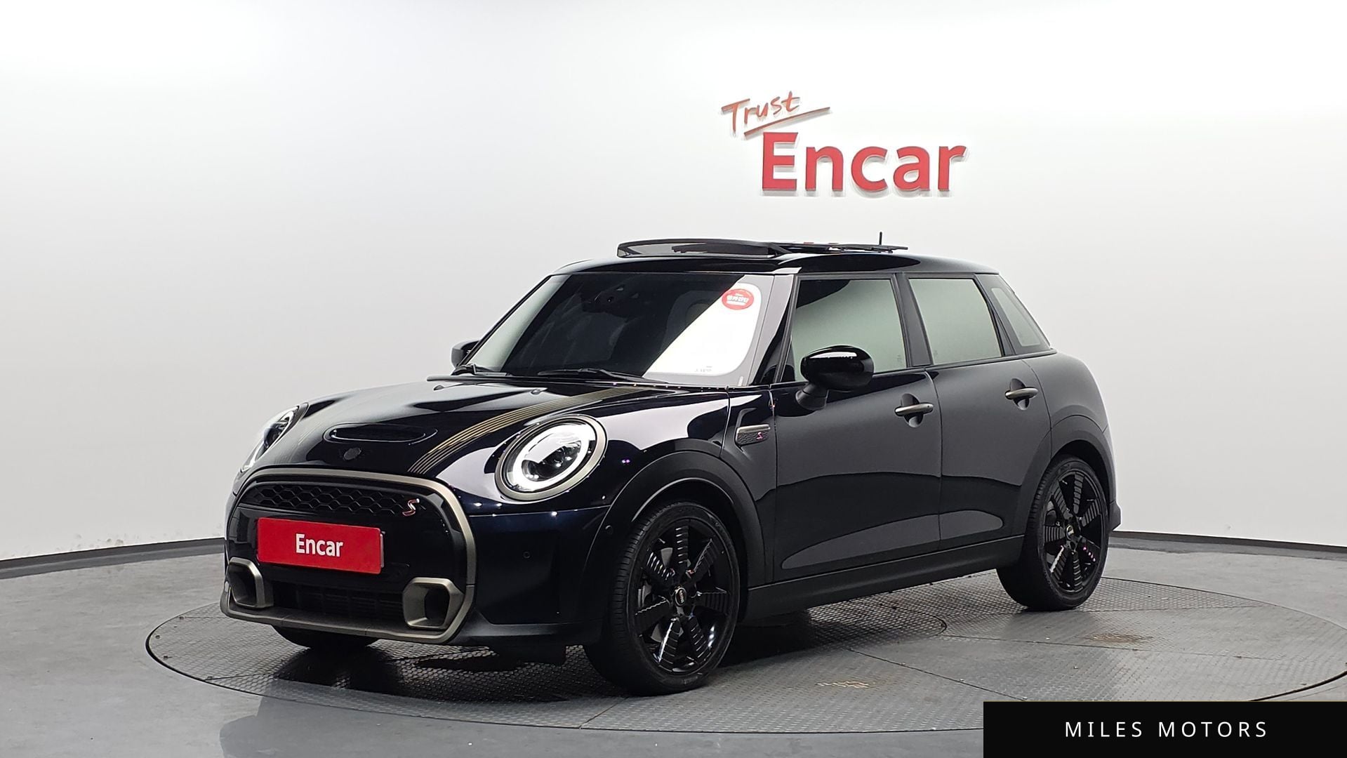 MINI Cooper S 2023 — фото 1 из 12