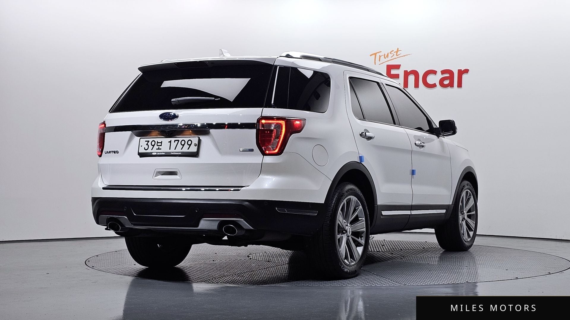Ford Explorer 2018 — миниатюра 2