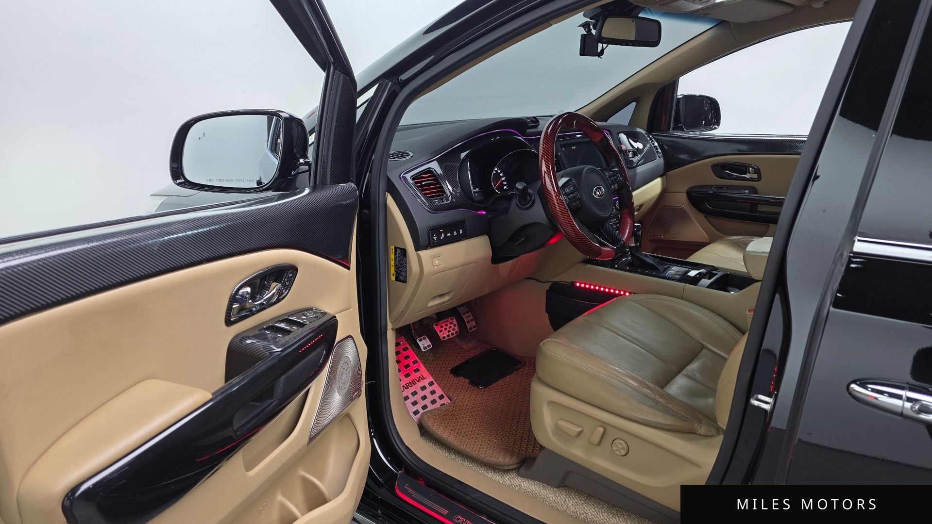 Kia Canival 2018 — миниатюра 10