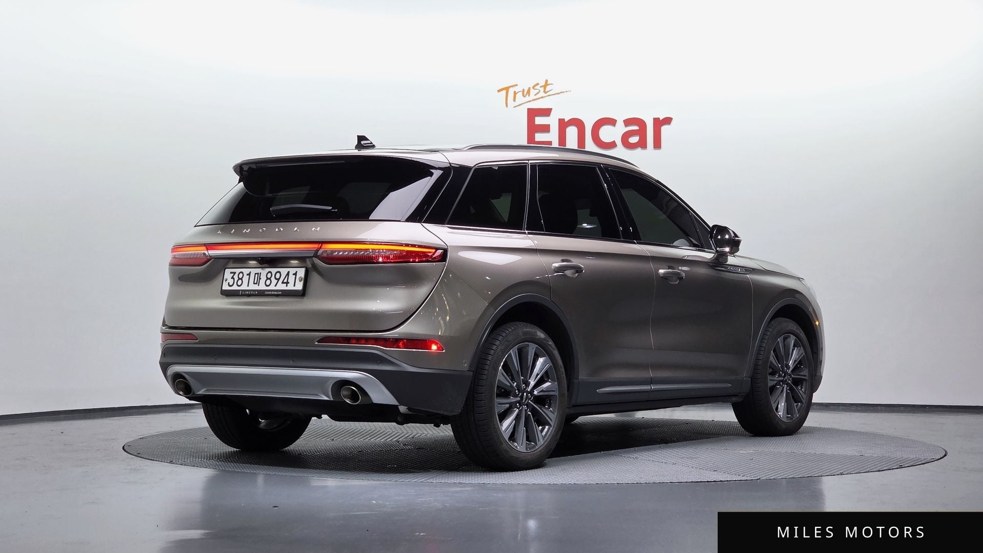 Lincoln Corsair 2020 — миниатюра 2