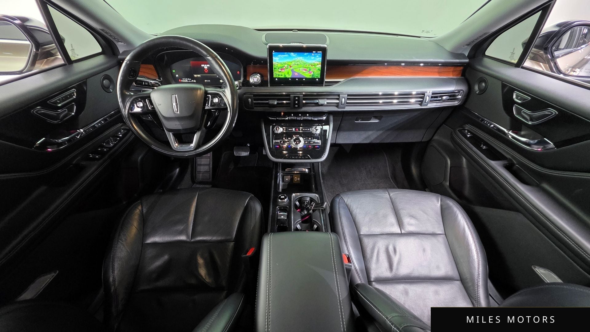 Lincoln Corsair 2020 — миниатюра 7