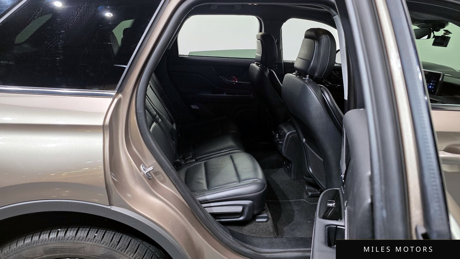 Lincoln Corsair 2020 — миниатюра 12