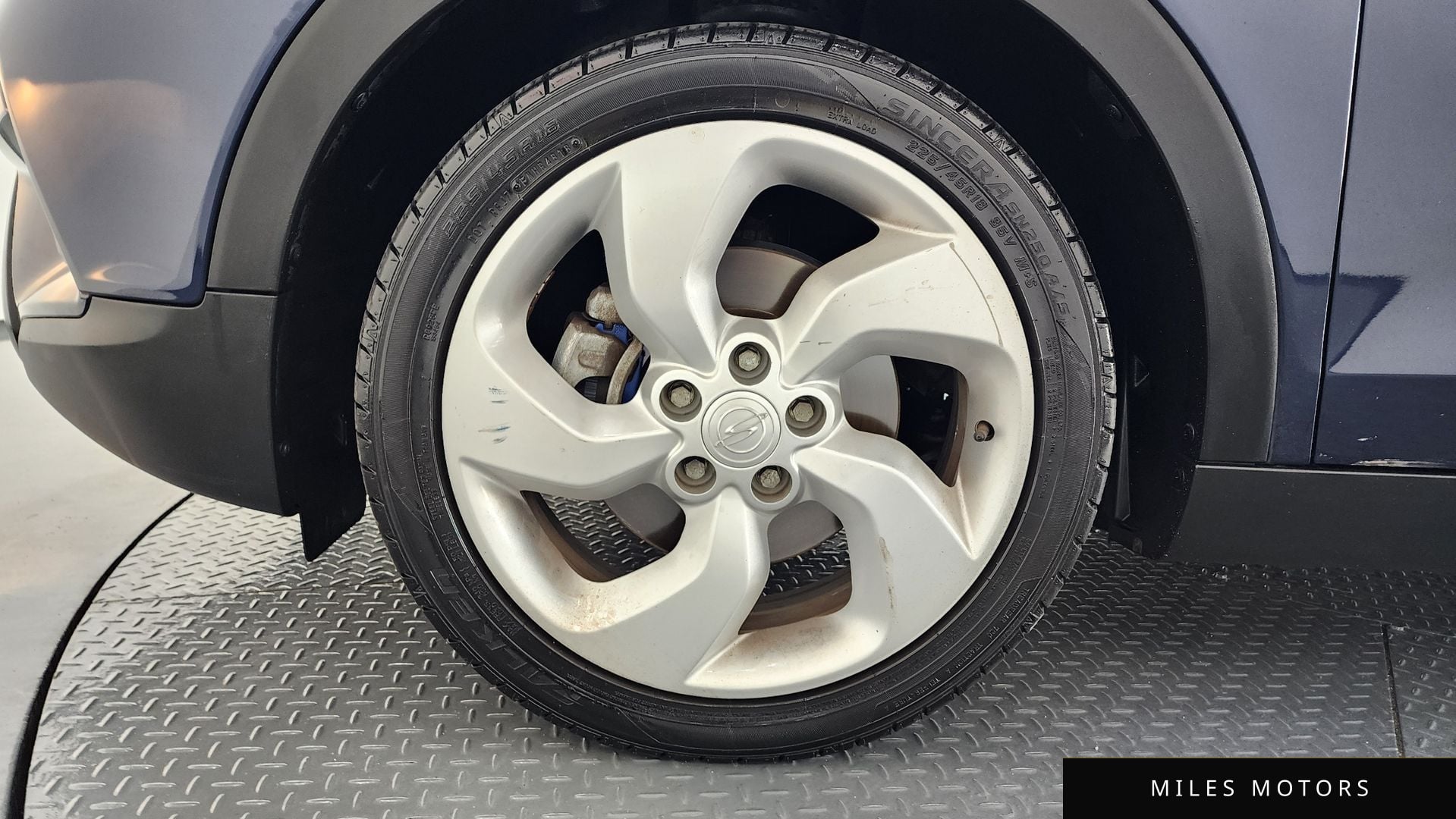 KG Mobility Tivoli 2015 — миниатюра 5